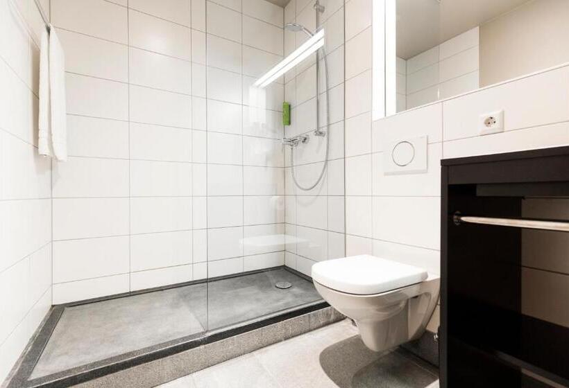 اتاق استاندارد, Riku Hotel Neu Ulm