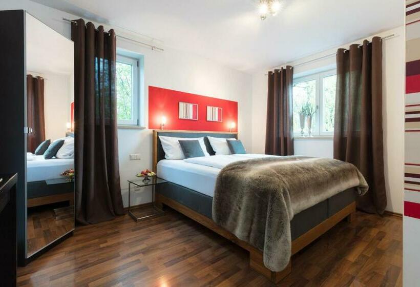 コンフォートルーム, Villa Rosa