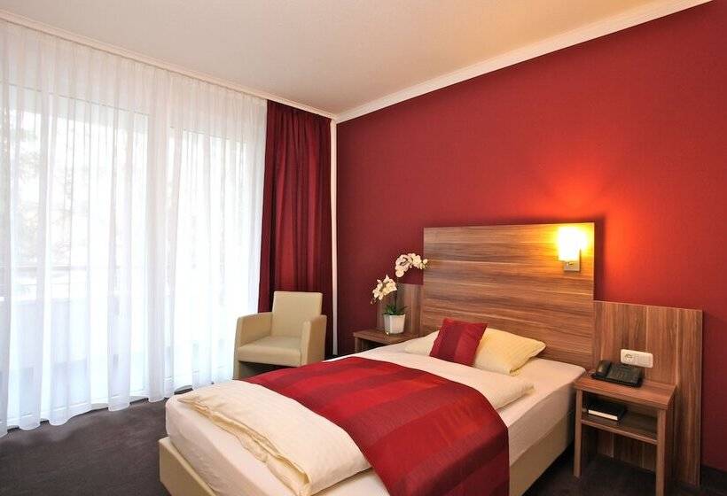 Standard Yhden Hengen Huone, Waldhotel Bad Soden