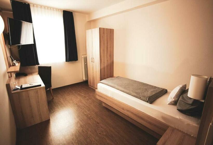 Standard Single Room, Am Vogelsanger Weg