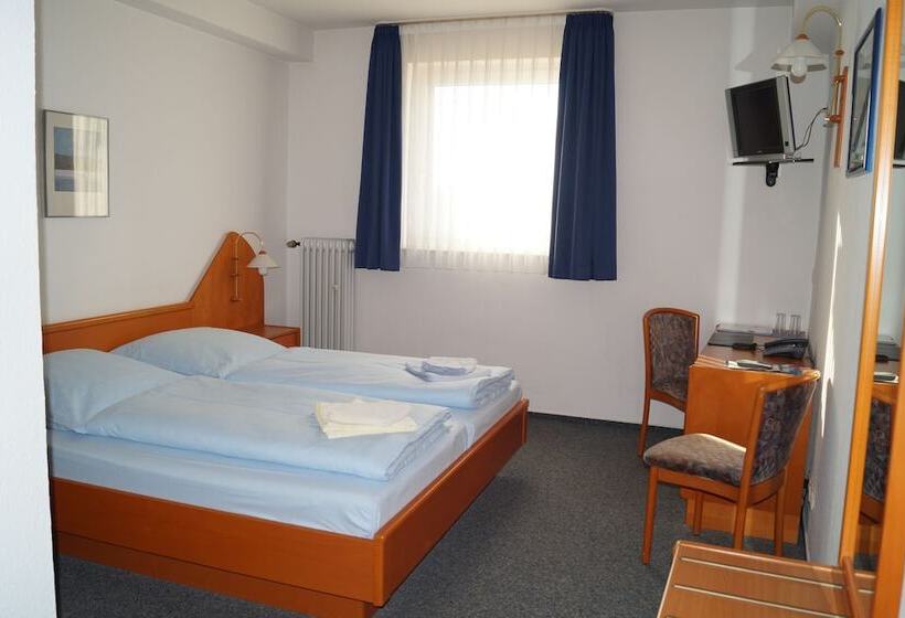 Standard Room, Am Vogelsanger Weg