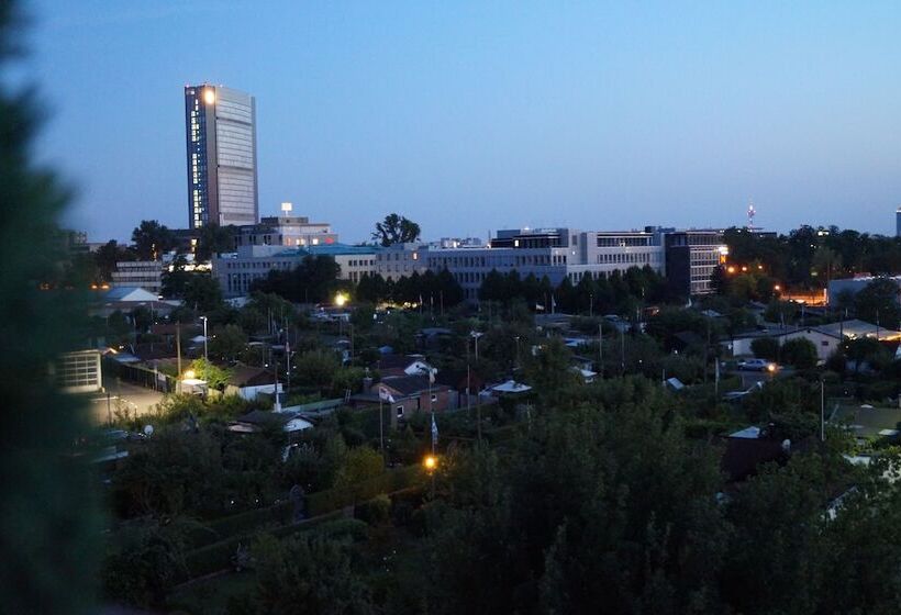 Cameră Standard, Am Vogelsanger Weg