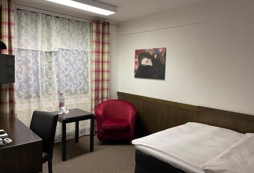 Standard Single Room, Brunnenhof