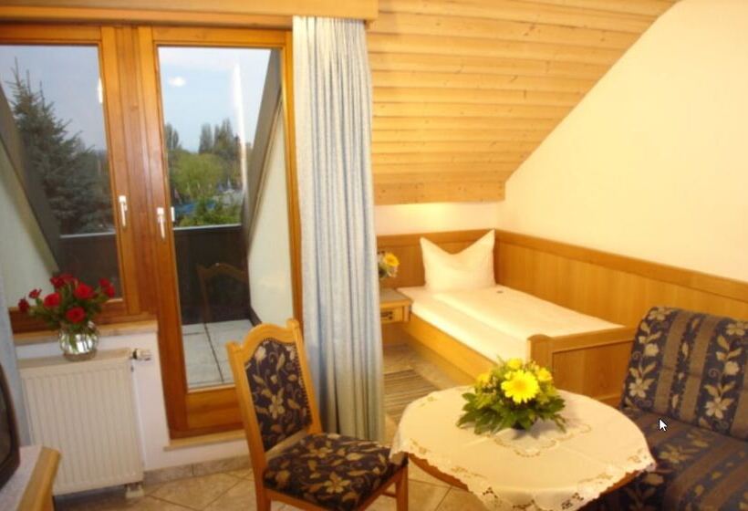 اتاق استاندارد یک نفره, Haus Seehang