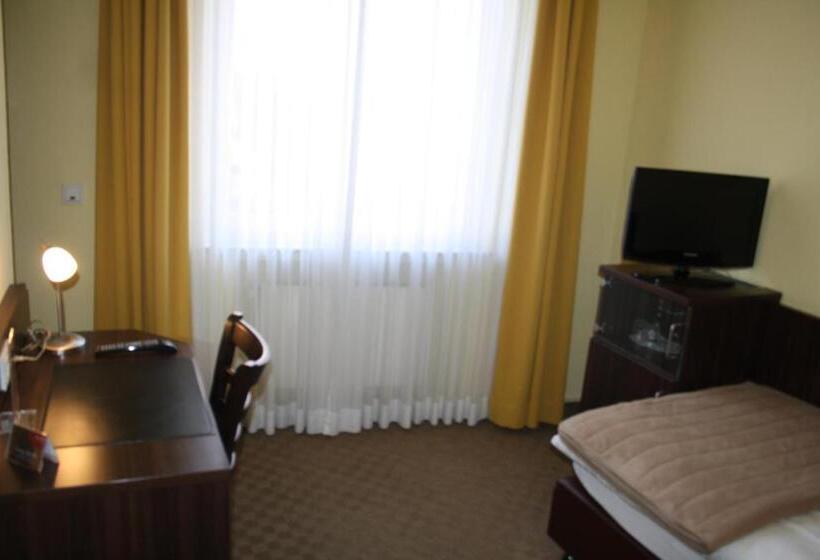 Standard Single Room, Mercedes City