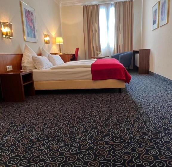 Standard Room King Size Bed, Stadt