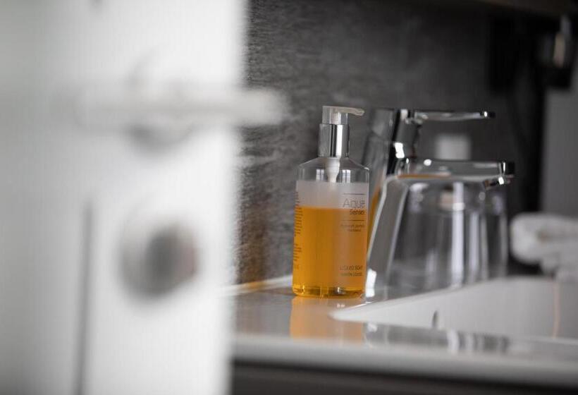 اتاق سوپریور با بالکن, Villa Rein Boutique