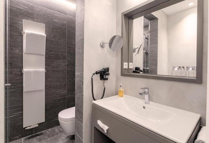اتاق سوپریور با بالکن, Villa Rein Boutique