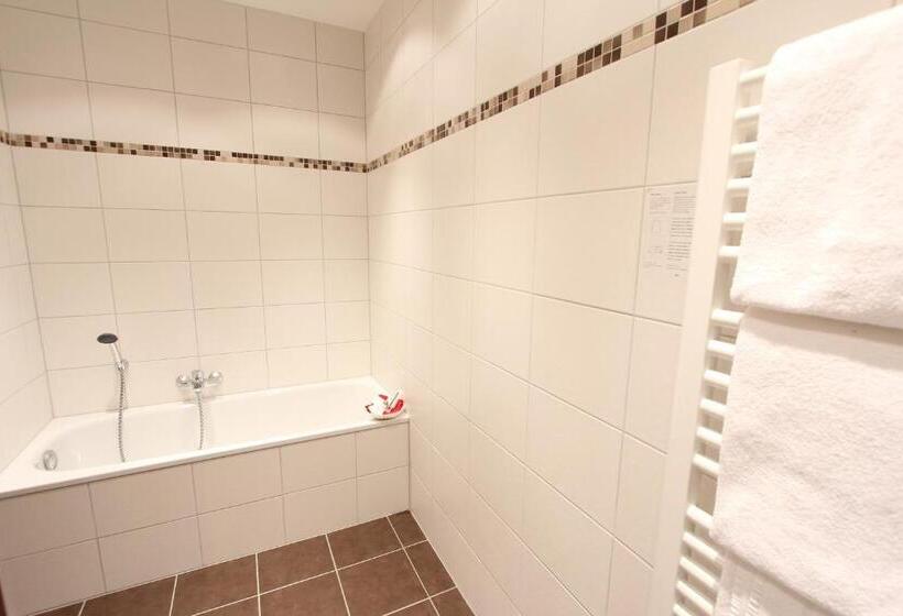 سوییت جونیور, Akzent Hotel Jonathan