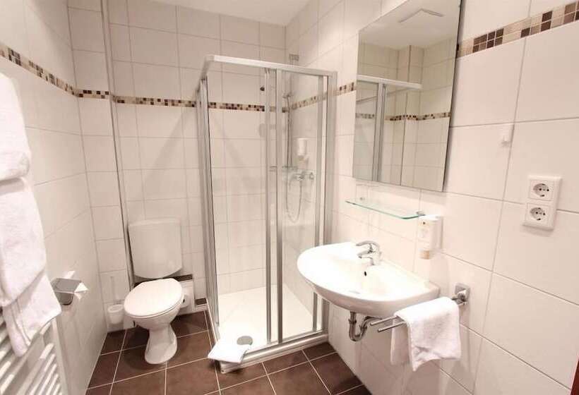 سوییت جونیور, Akzent Hotel Jonathan