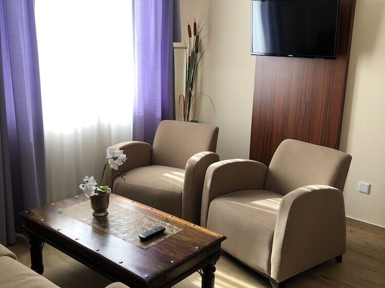 سوییت, Akzent Hotel Jonathan