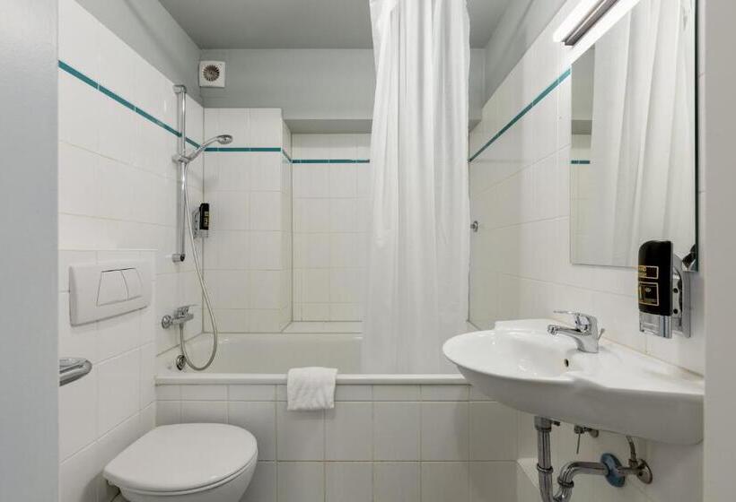 اتاق استاندارد چهار تخته, a&o Koln Hauptbahnhof