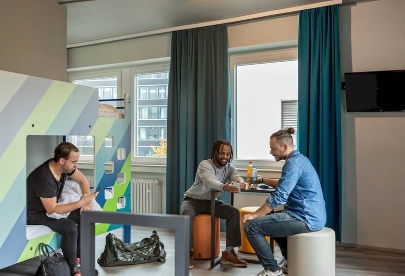 اتاق استاندارد چهار تخته, a&o Koln Hauptbahnhof
