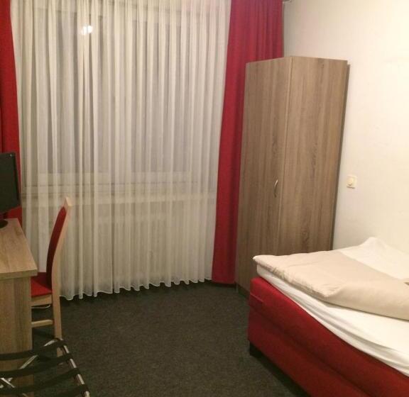 اتاق استاندارد یک نفره, Central Hotel Troisdorf