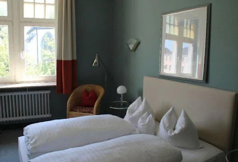 Standard Room, Drei Kronen