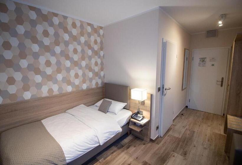 Standard Single Room, Fallersleber Spieker