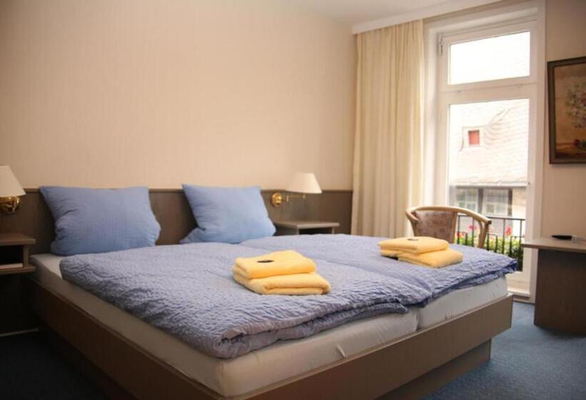 Standard Room, Garni Kaiserpfalz