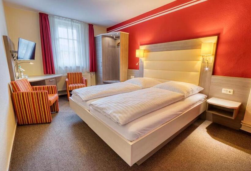 Standard Room, Goldene Krone