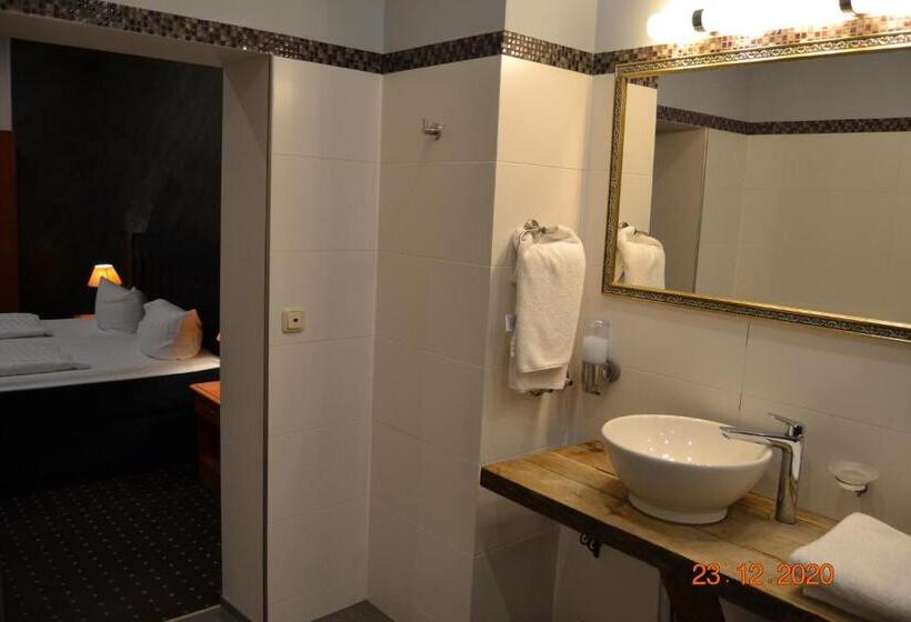 اتاق کلاس بیزنس, Zeil