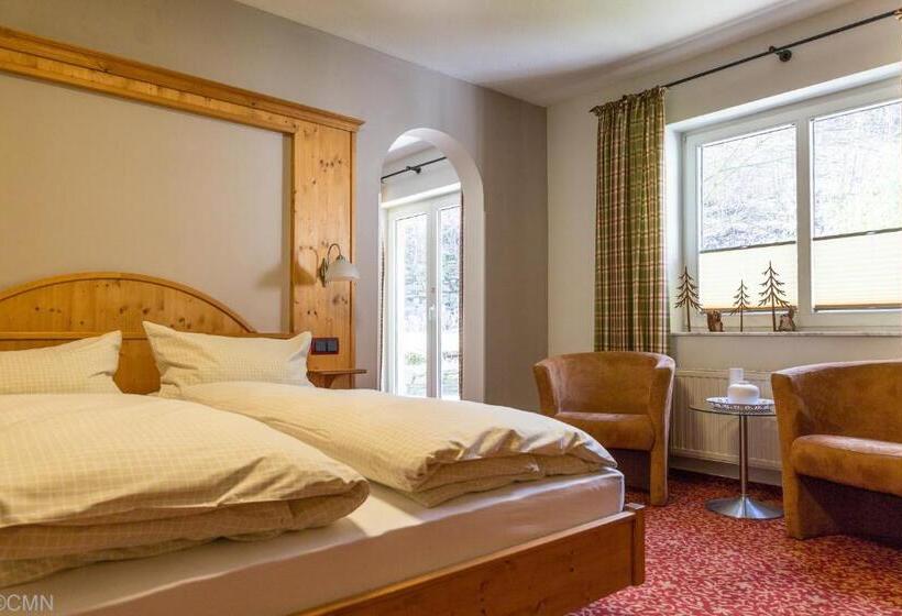آپارتمان 1 خوابه با تراس, Landhotel Baumwipfel