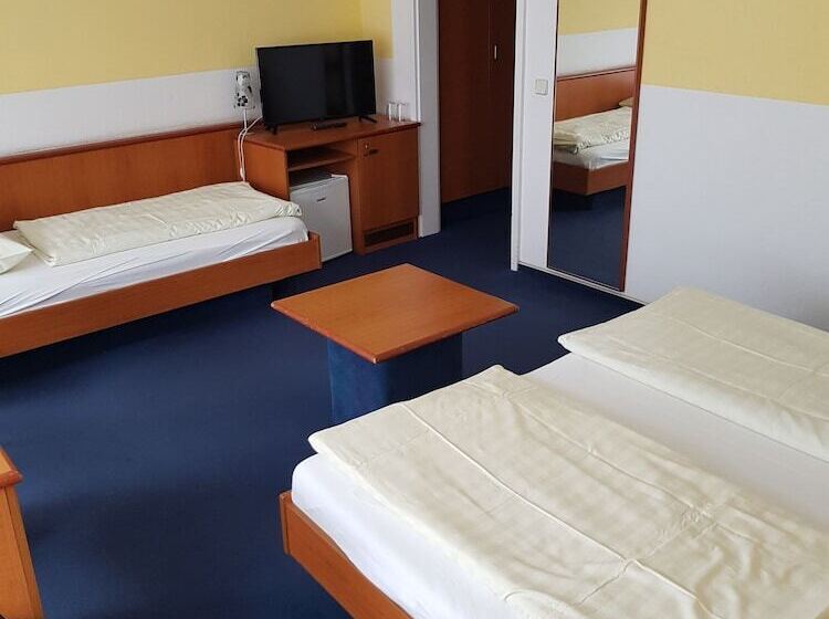 Quarto Triplo Estandar, City Hotel Recklinghausen