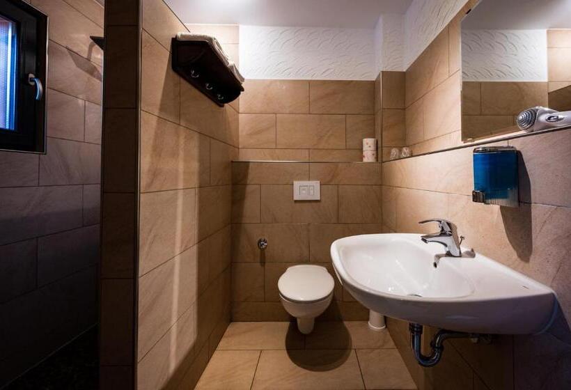 اتاق استاندارد, Roadcamp   American Motel & Sportsbar