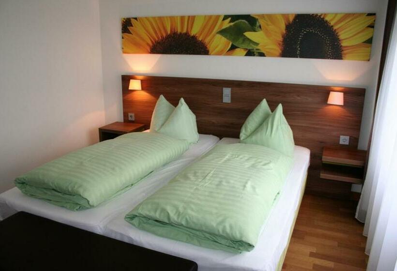 اتاق استاندارد, Stadthotel Bernstein