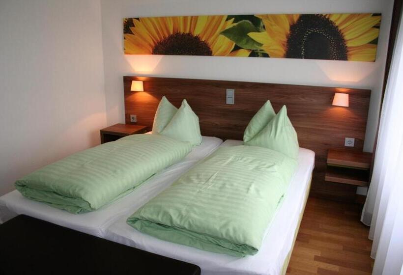 اتاق استاندارد یک نفره, Stadthotel Bernstein