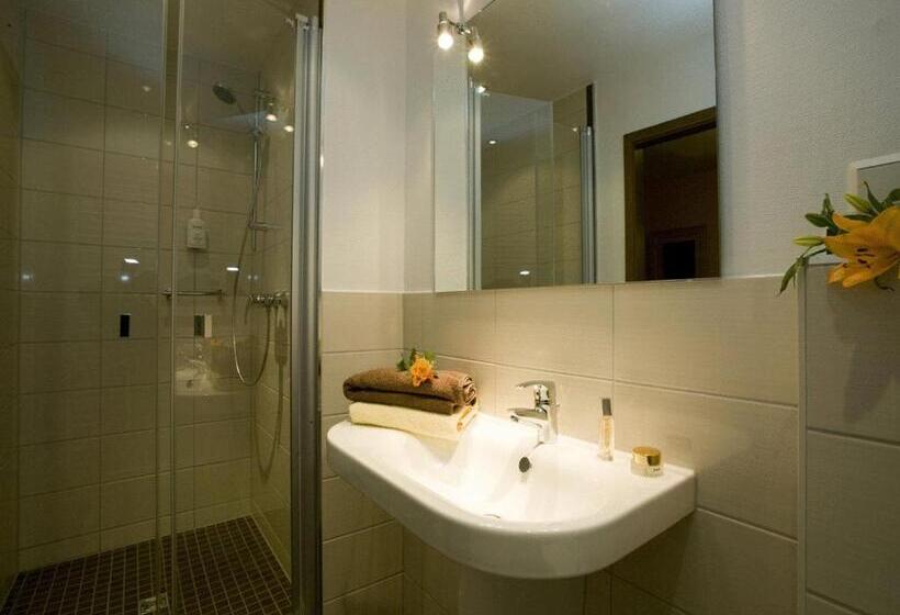 اتاق استاندارد, Urlaubs  Und Wellnesshotel Friederike