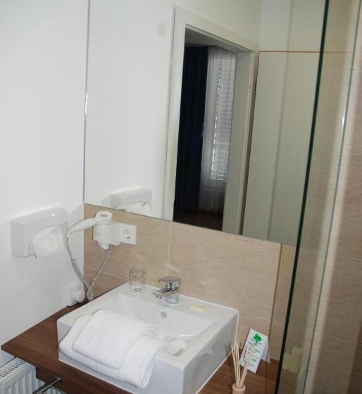 اتاق استاندارد یک نفره, Zar Hotel Vitalis