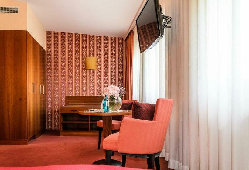 Standard Single Room, Akzent Hotel Goldner Hirsch