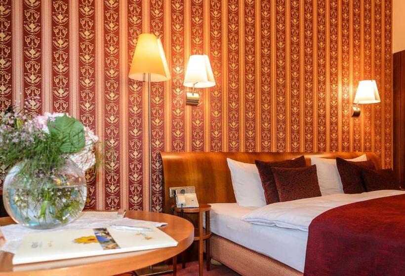 Quarto Estandar, Akzent Hotel Goldner Hirsch