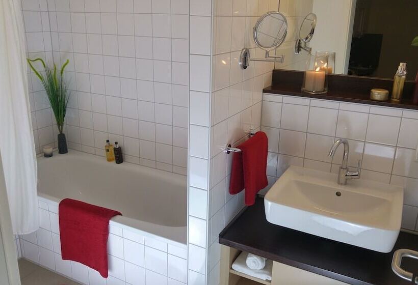 استودیوی استاندارد, Apartmenthotel Quartier M
