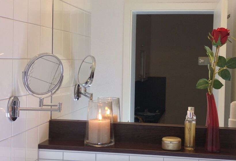 استودیوی استاندارد, Apartmenthotel Quartier M