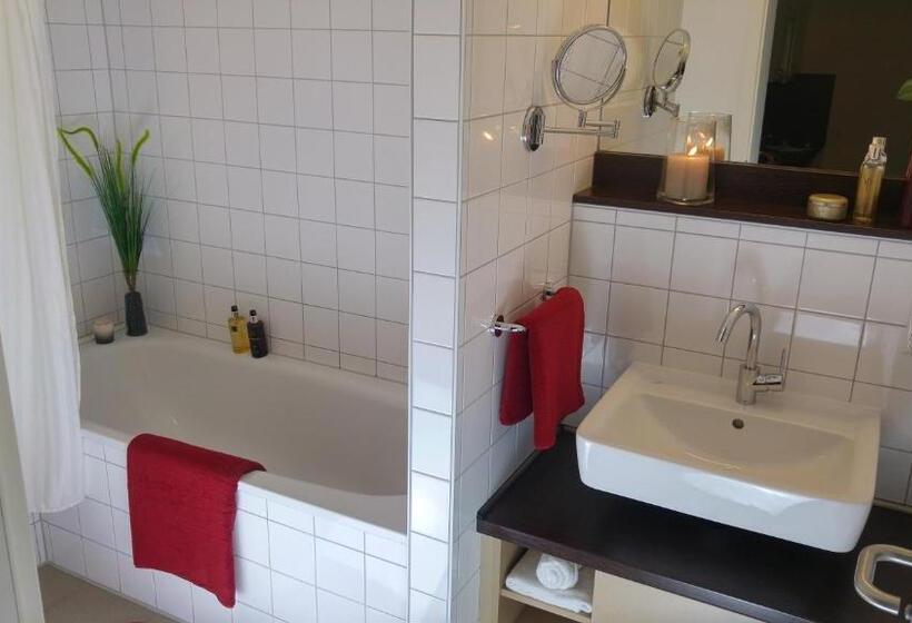 استودیوی استاندارد, Apartmenthotel Quartier M