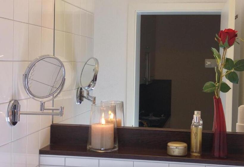 استودیوی استاندارد, Apartmenthotel Quartier M
