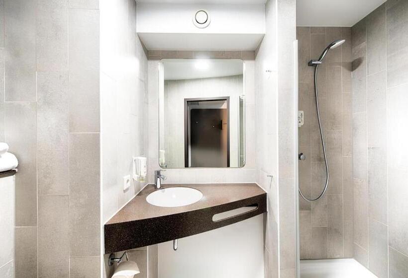 اتاق استاندارد, B&b Hotel Bielefeld Ost