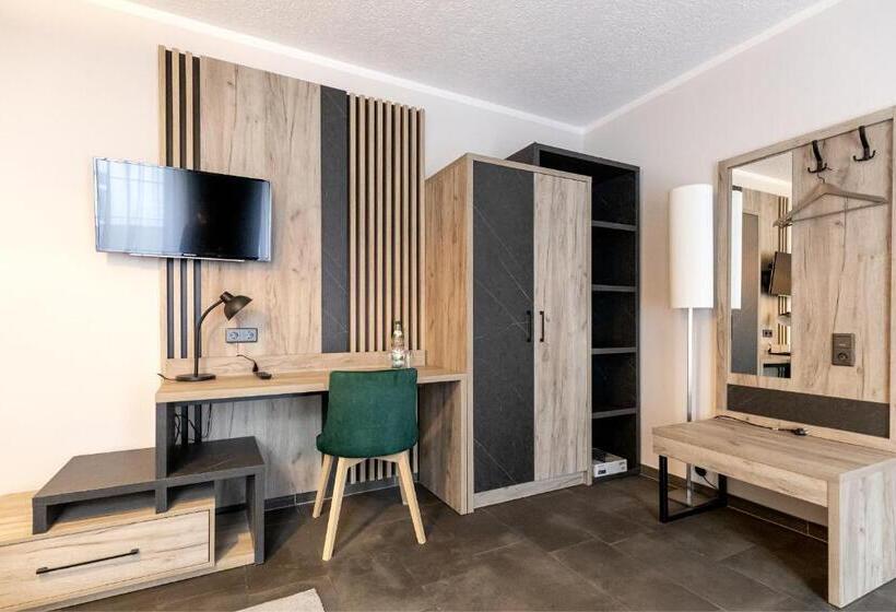 Apartamento 1 Dormitorio, Garni  Am Domplatz