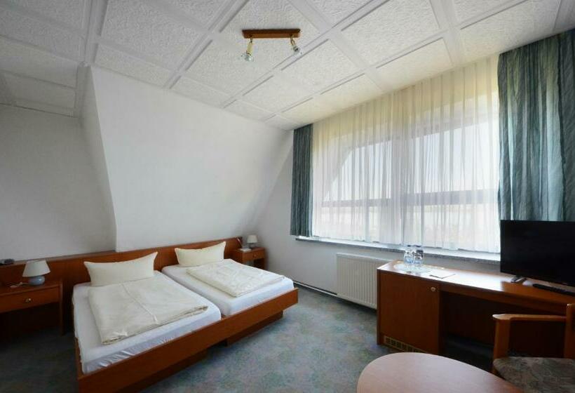 اتاق استاندارد, Land Gut Hotel Barbarossa
