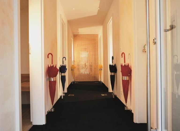 اتاق استاندارد یک نفره, Mintrops Land Hotel Burgaltendorf