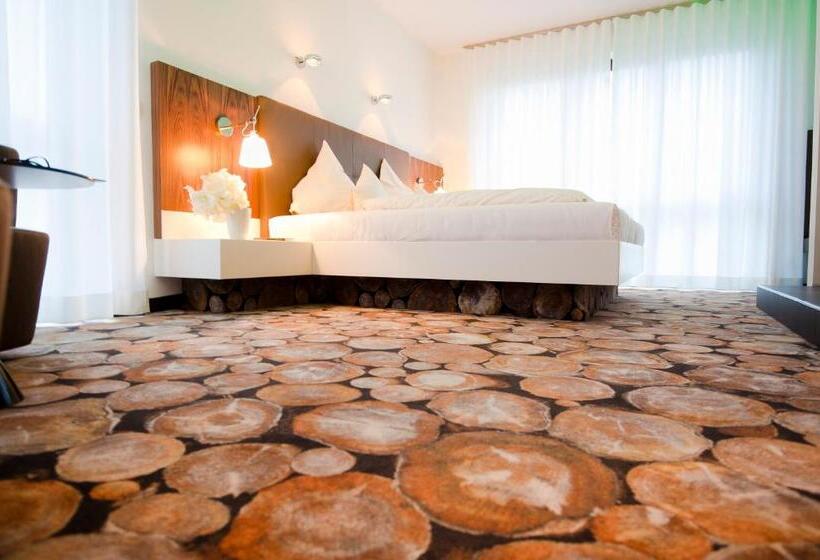 سوئیت جونیور با چشم‌انداز باغ, Mintrops Land Hotel Burgaltendorf