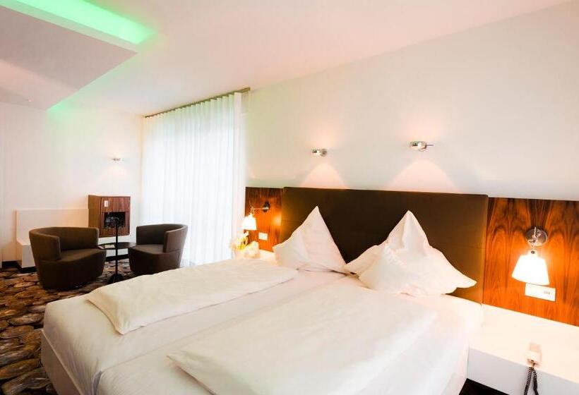 سوئیت جونیور با چشم‌انداز باغ, Mintrops Land Hotel Burgaltendorf