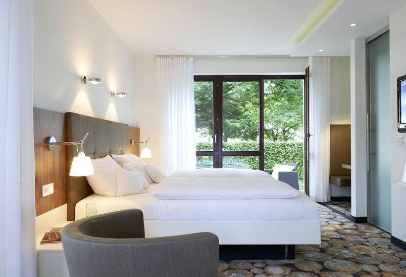 سوییت جونیور, Mintrops Land Hotel Burgaltendorf