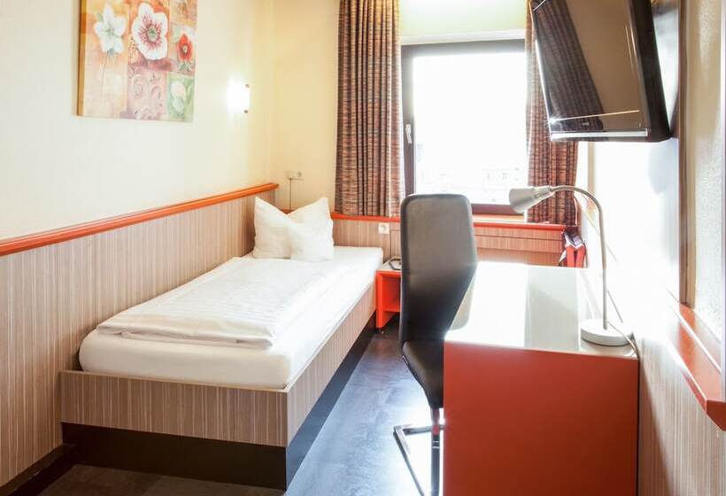 اتاق استاندارد سه نفره, Trip Inn Hotel Ariane