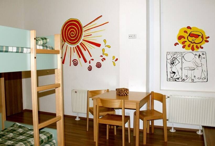 سرير فى غرفة مشتركه, Sleepy Lion Hostel, Youth Hotel & Apartments Leipzig