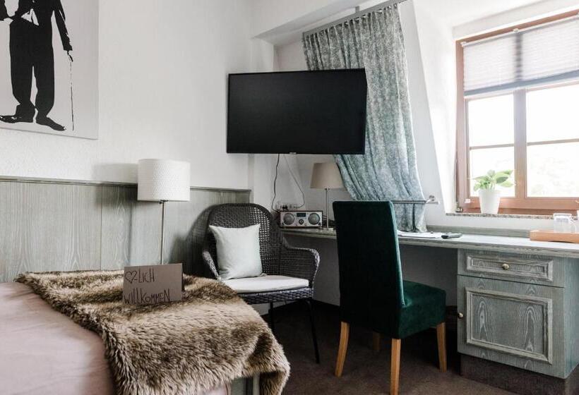 اتاق استاندارد یک نفره, Sommers Hotel Altes Posteck