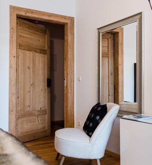 آپارتمان 1 خوابه, Sommers Hotel Altes Posteck