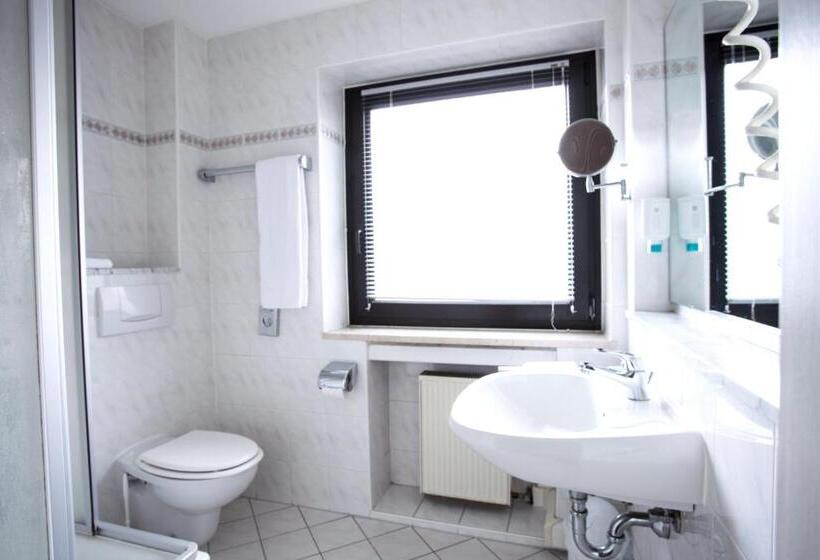 اتاق استاندارد یک نفره, Trip Inn Hotel Ariane