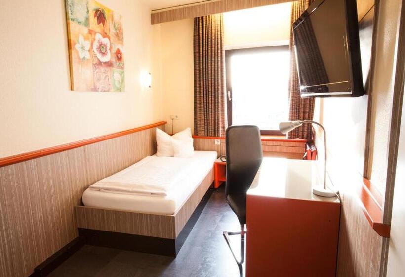 اتاق استاندارد یک نفره, Trip Inn Hotel Ariane