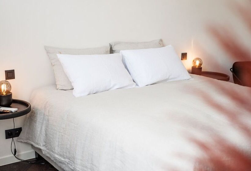 اتاق لوکس, B Guest Sleep & Retreat